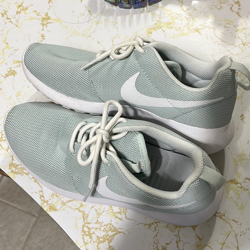 Ladies Nike Sneakers